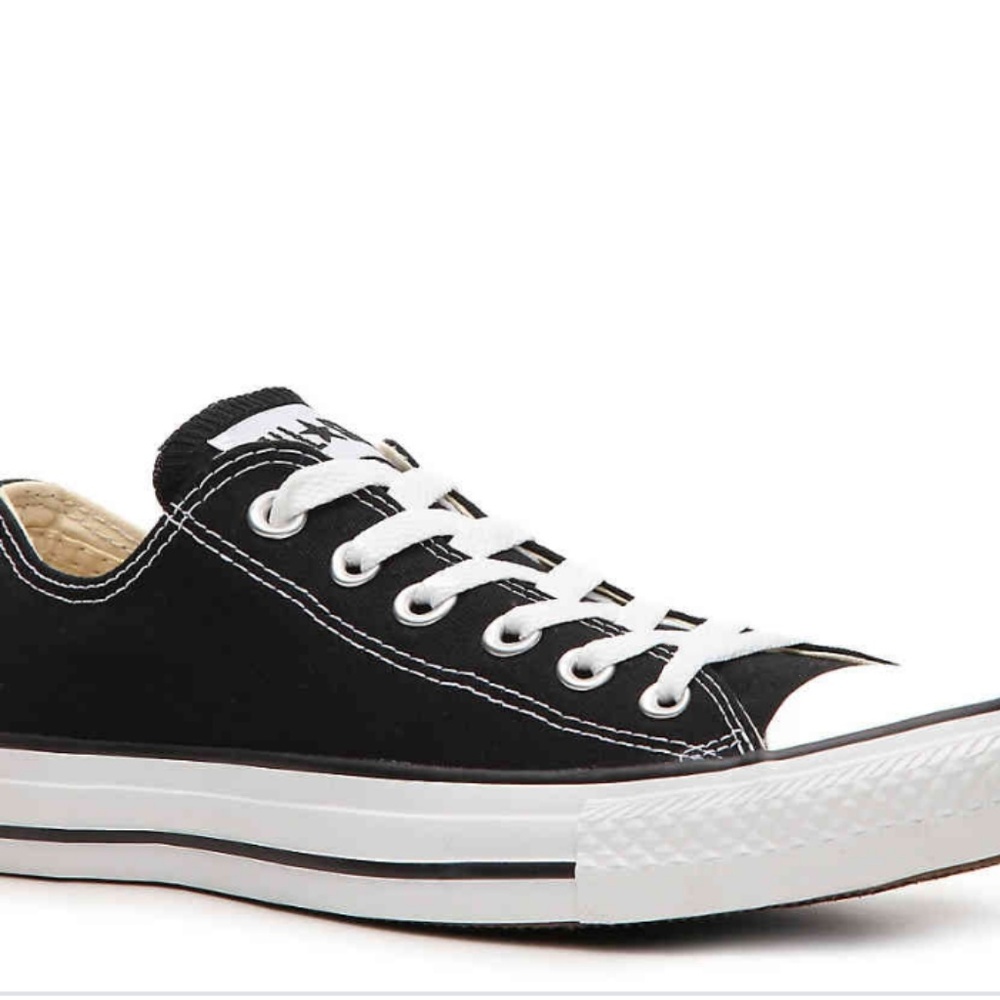 Vintage black converse whith laces